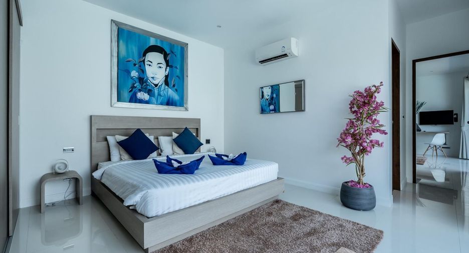 For rent 4 bedrooms villa in Mueang Phuket, Phuket