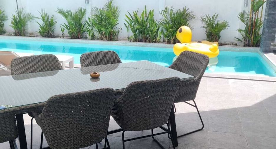 For rent 4 bedrooms villa in Mueang Phuket, Phuket