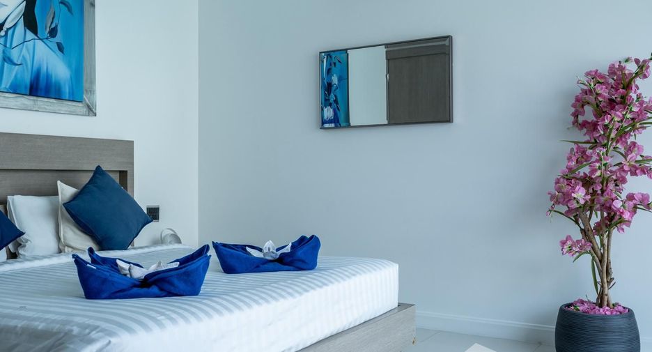 For rent 4 bedrooms villa in Mueang Phuket, Phuket