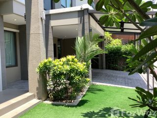 For sale and for rent 6 bedrooms house in Don Mueang, Bangkok