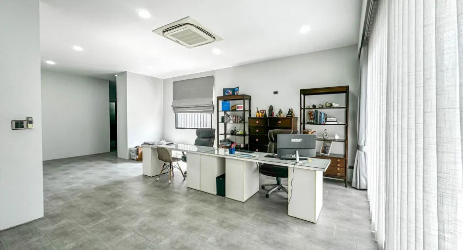 Büro zum Kauf mit 3 Zimmer in Thalang, Phuket