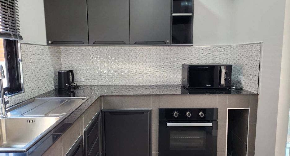 For rent 3 bedrooms house in Bang Lamung, Chonburi
