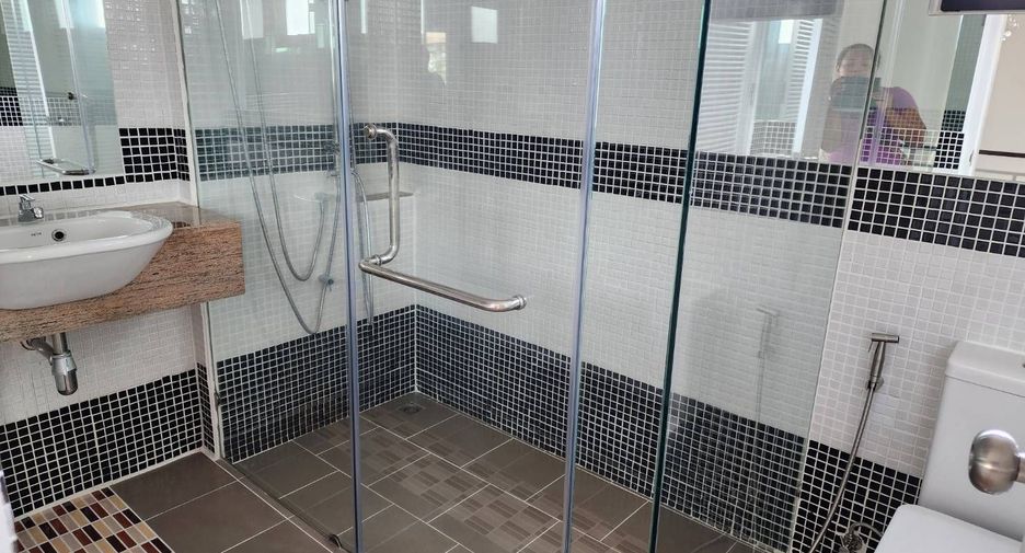 For rent 3 bedrooms house in Bang Lamung, Chonburi