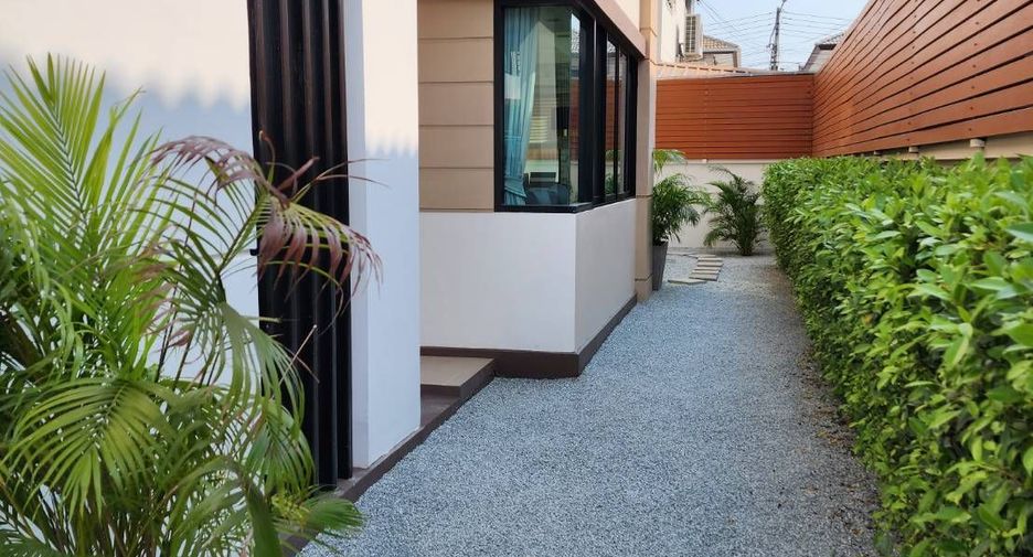 For rent 3 bedrooms house in Bang Lamung, Chonburi