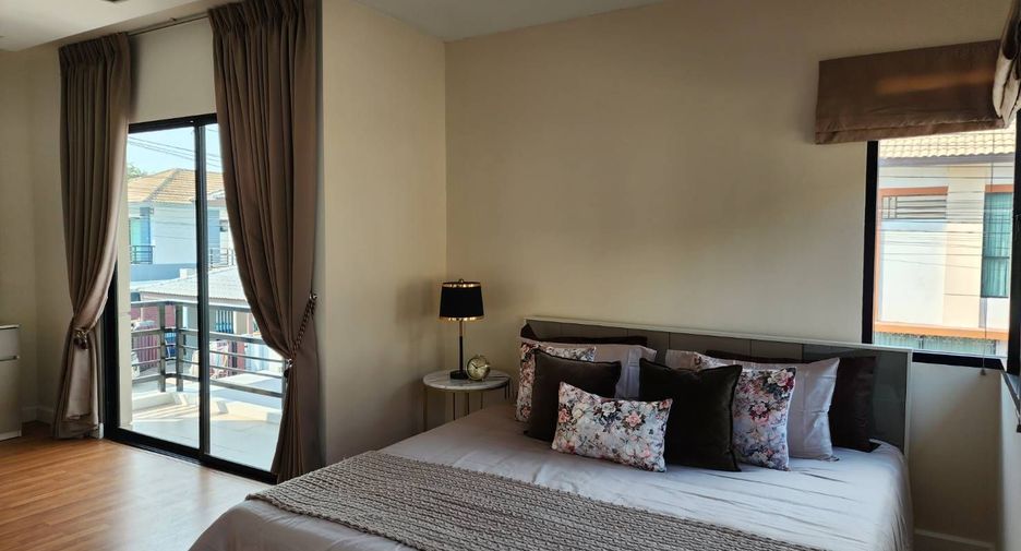 For rent 3 bedrooms house in Bang Lamung, Chonburi