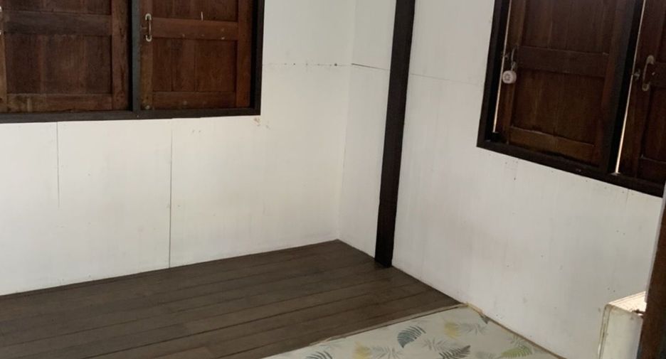 For sale 3 bedrooms house in Bangkok Noi, Bangkok