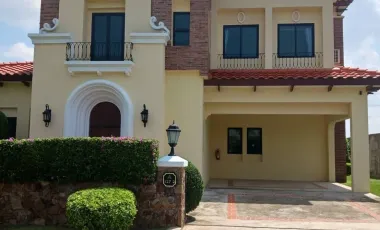 For sale 3 ベッドルーム house in Sattahip, Chonburi