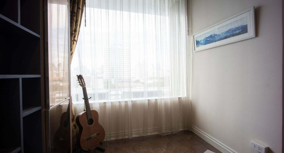 For sale 2 bedrooms condo in Bang Rak, Bangkok