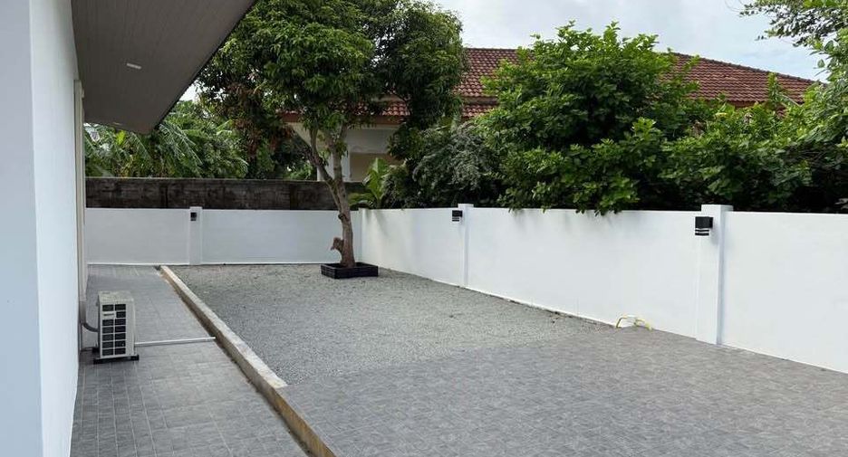 For rent 3 bedrooms house in Mueang Phuket, Phuket