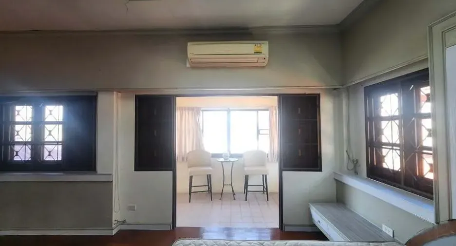Haus zum Kauf und zur Miete mit 3 Zimmer in Bang Khae, Bangkok