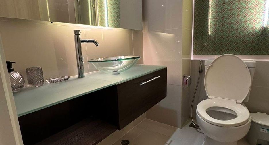 For rent 1 bed condo in Bang Lamung, Chonburi