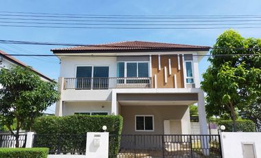 For sale 3 bedrooms house in Khlong Sam Wa, Bangkok