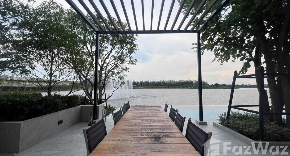 For sale 5 bedrooms villa in Bang Phli, Samut Prakan