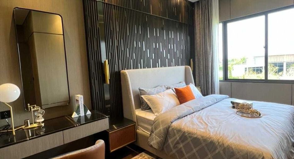 For sale 5 bedrooms villa in Bang Phli, Samut Prakan