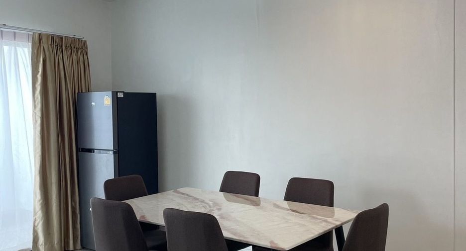 For rent 3 bedrooms townhouse in Kathu, Phuket