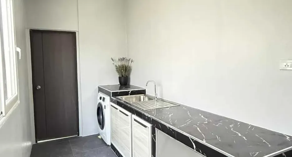 For sale 4 bedrooms villa in Bang Lamung, Chonburi