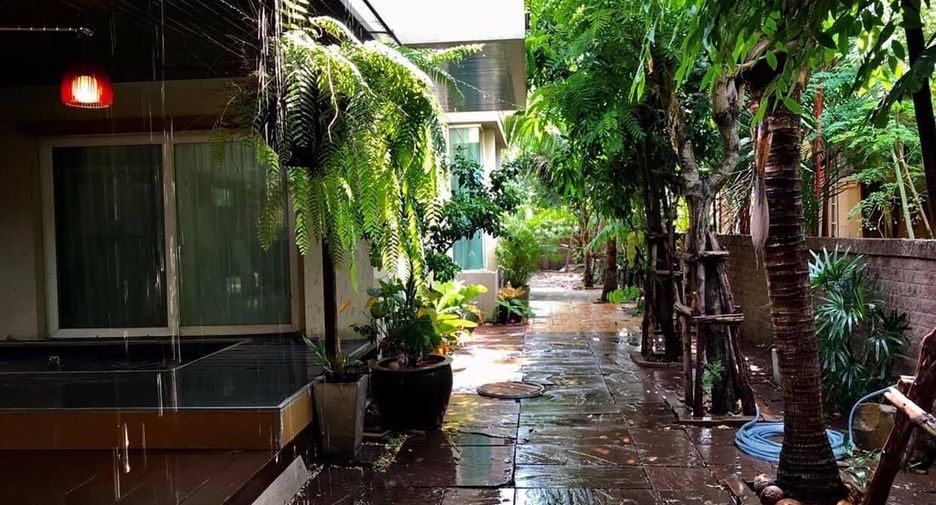 For sale 4 bedrooms house in Sai Mai, Bangkok