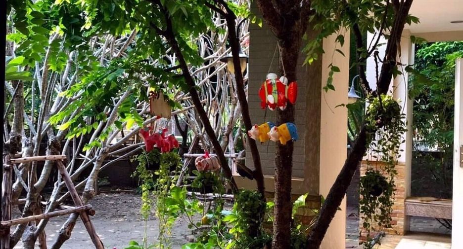 For sale 4 bedrooms house in Sai Mai, Bangkok