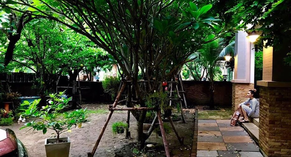 For sale 4 bedrooms house in Sai Mai, Bangkok