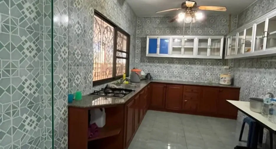 À vendre 2 chambres maison à Bang Lamung, Chonburi