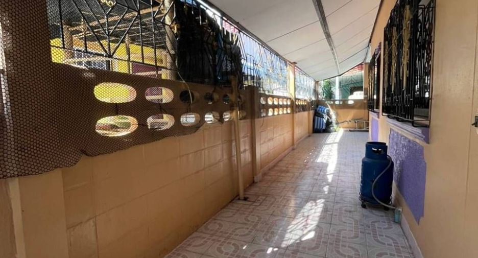 Haus zum Kauf mit 2 Zimmer in Bang Lamung, Chonburi