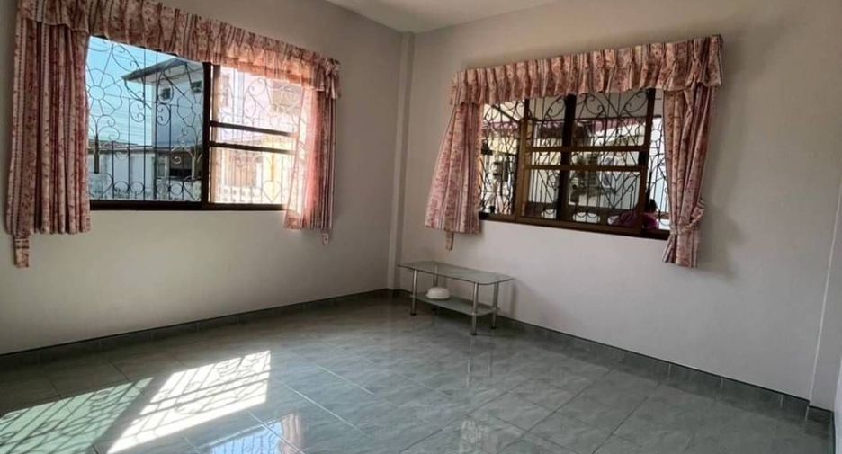 À vendre 2 chambres maison à Bang Lamung, Chonburi