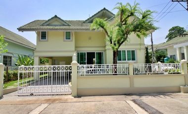 Casa en alquiler de 3 habitaciones en Bang Lamung, Chonburi