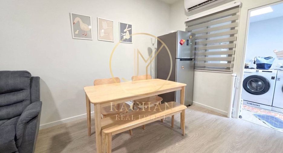 Casa adosada en venta de 3 habitaciones en Bang Kruai, Nonthaburi