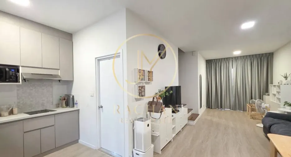 Casa adosada en venta de 3 habitaciones en Bang Kruai, Nonthaburi