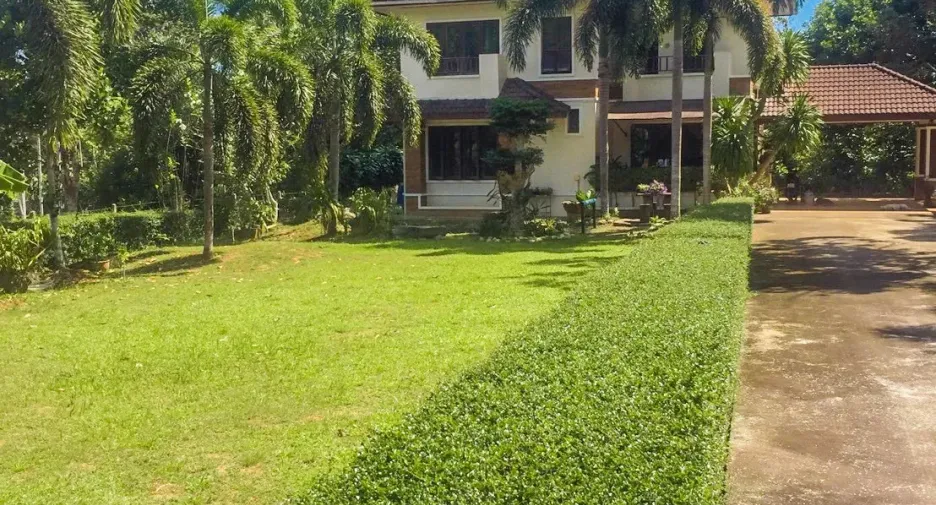 出售 4 卧室 独立屋 在 Mueang Chumphon, Chumphon
