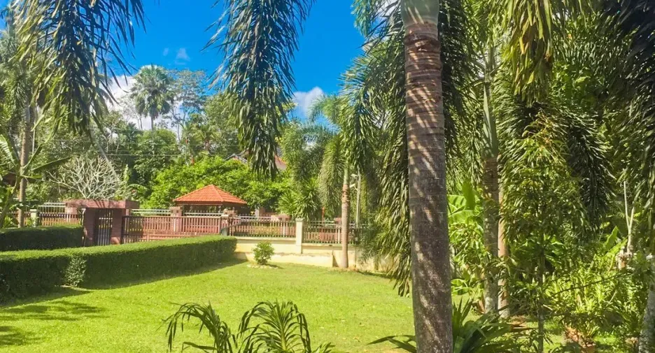 出售 4 卧室 独立屋 在 Mueang Chumphon, Chumphon