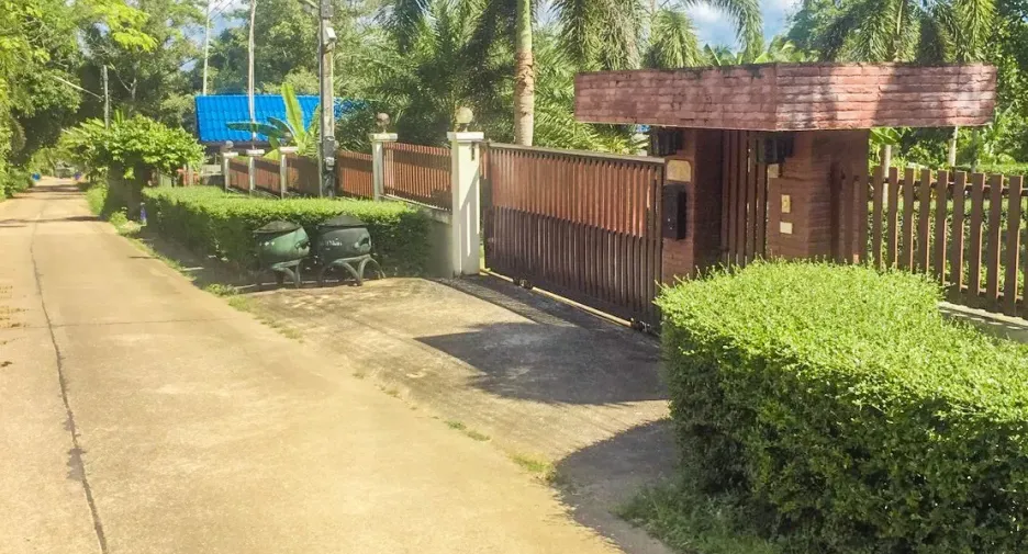 出售 4 卧室 独立屋 在 Mueang Chumphon, Chumphon