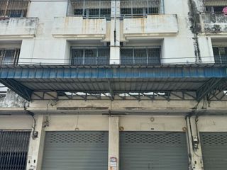 出售 和 出租 2 卧室 联排别墅 在 Bang Phli, Samut Prakan