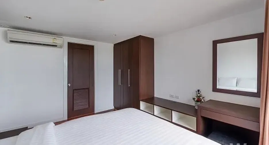 Condo en venta de 2 habitaciones en Si Racha, Chonburi