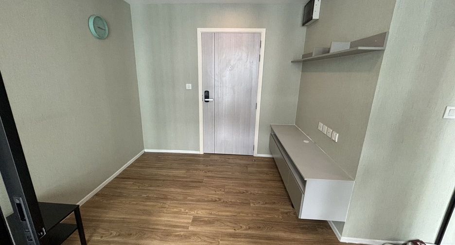 For sale 1 bed condo in Si Racha, Chonburi