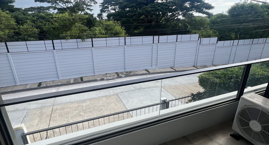 出售 5 卧室 独立屋 在 Mueang Nakhon Ratchasima, Nakhon Ratchasima