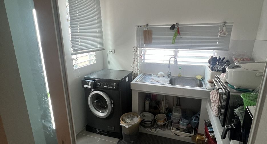 出售 5 卧室 独立屋 在 Mueang Nakhon Ratchasima, Nakhon Ratchasima