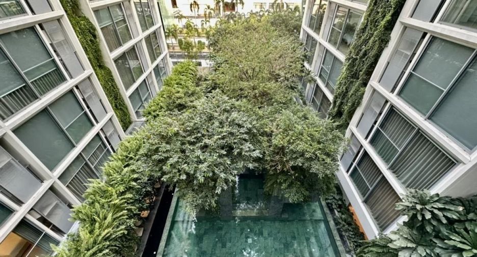 For sale 1 bed condo in Watthana, Bangkok