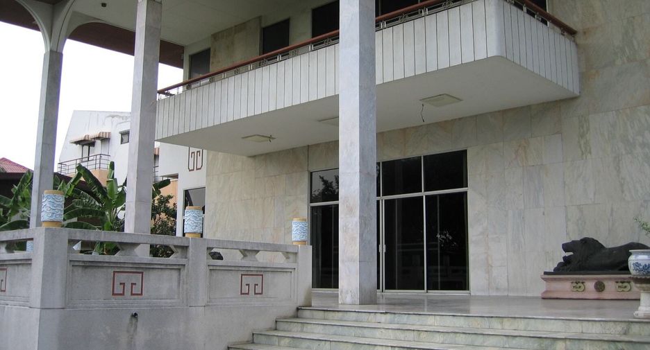 Продажа 8 спальни дом в Чом Тхонг, Бангкок