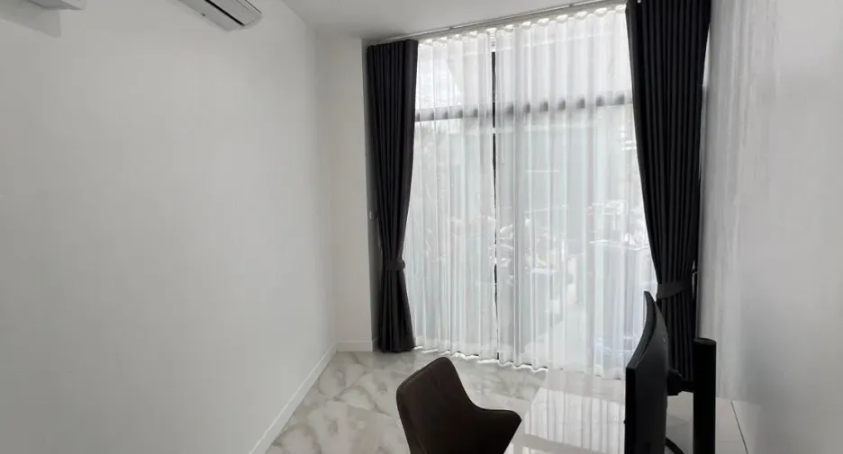 À vendre 5 chambres villa à Bang Bua Thong, Nonthaburi
