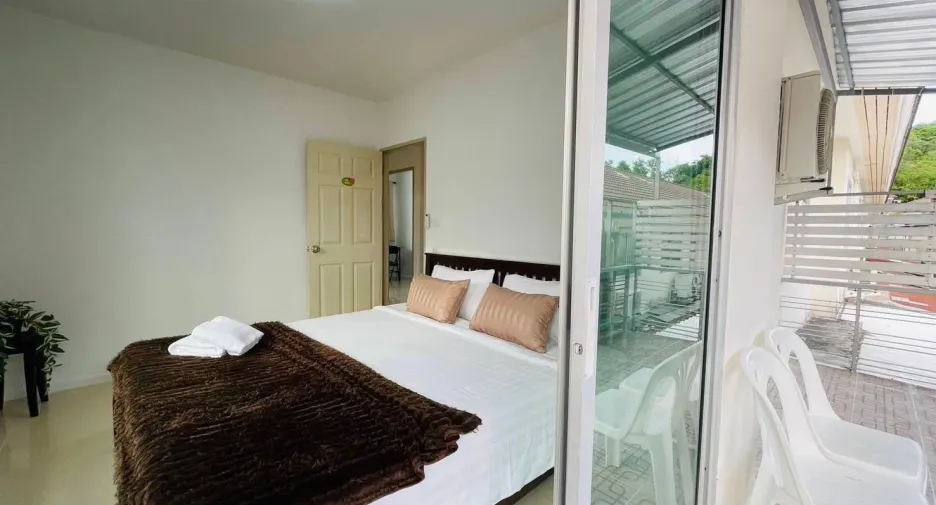 For rent 3 bedrooms townhouse in Mueang Phuket, Phuket