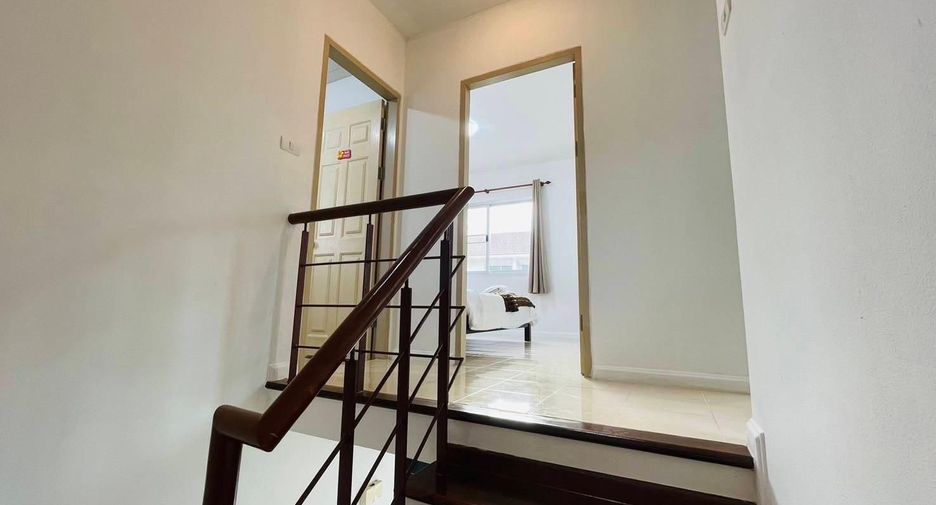 For rent 3 bedrooms townhouse in Mueang Phuket, Phuket