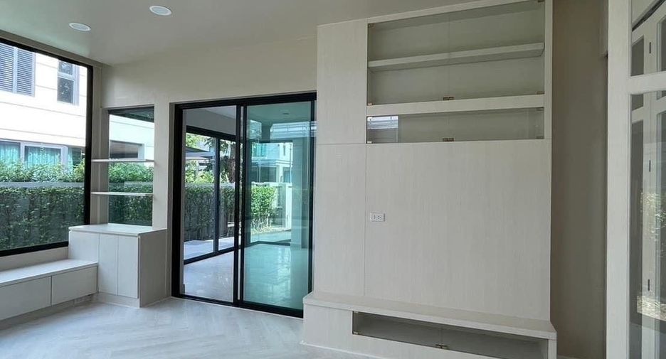 Haus zum Kauf mit 4 Zimmer in Prawet, Bangkok