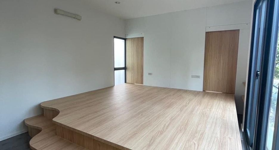 Haus zum Kauf mit 4 Zimmer in Prawet, Bangkok