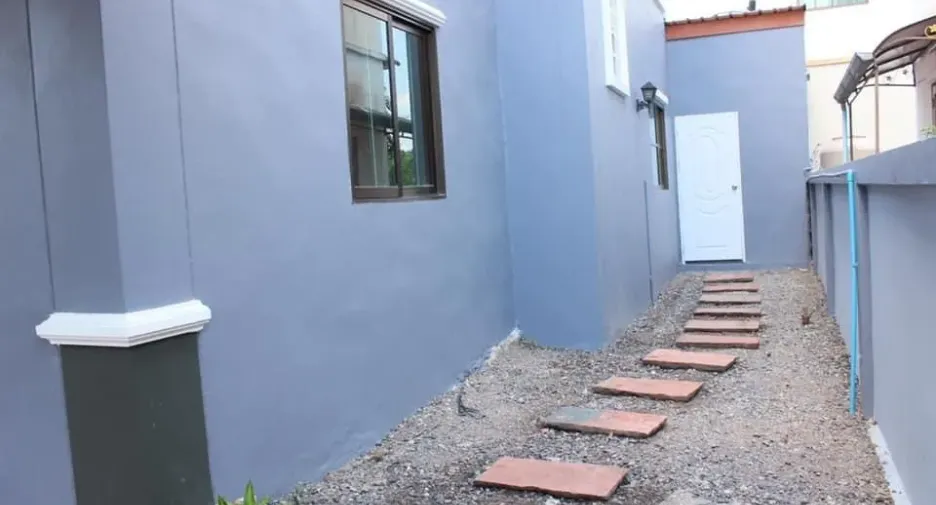 For sale 4 bedrooms house in Nong Chok, Bangkok
