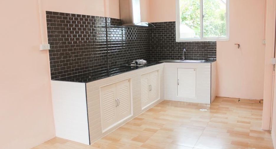 For sale 4 bedrooms house in Nong Chok, Bangkok