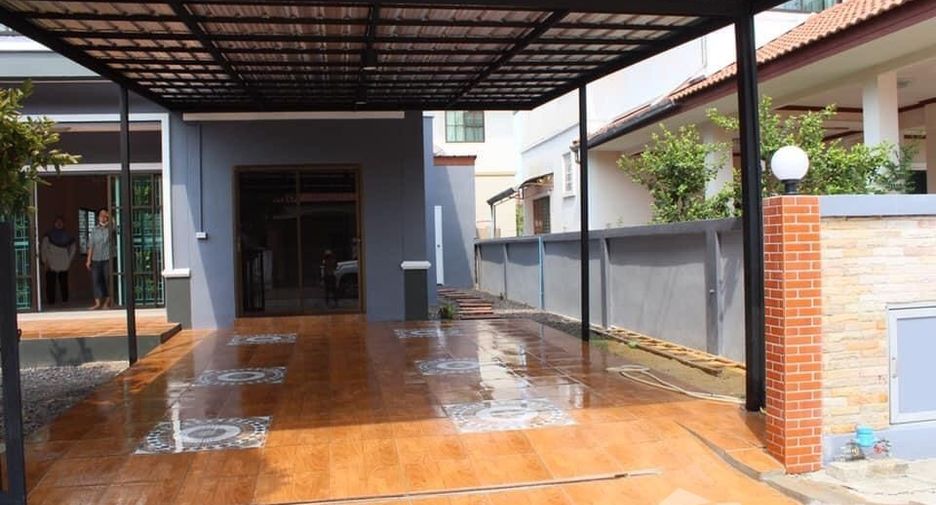 For sale 4 bedrooms house in Nong Chok, Bangkok
