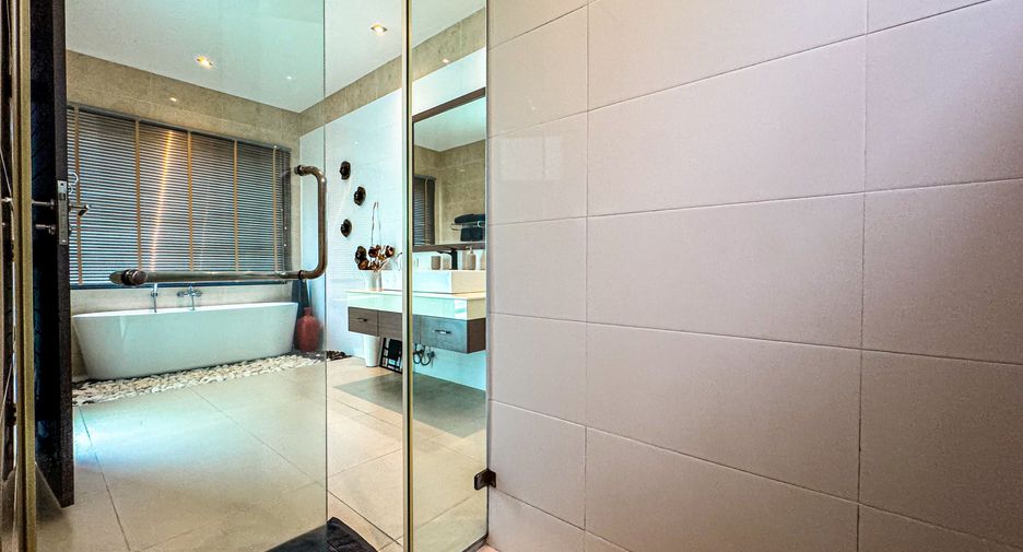 Villa en venta y en alquiler de 4 habitaciones en Mueang Phuket, Phuket