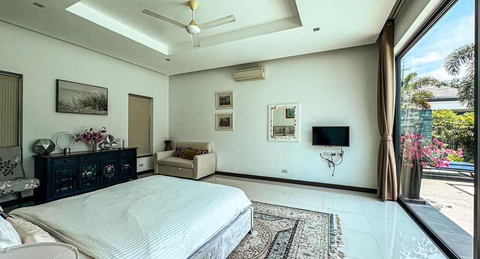 Villa en venta y en alquiler de 4 habitaciones en Mueang Phuket, Phuket
