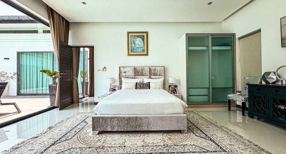 Villa en venta y en alquiler de 4 habitaciones en Mueang Phuket, Phuket
